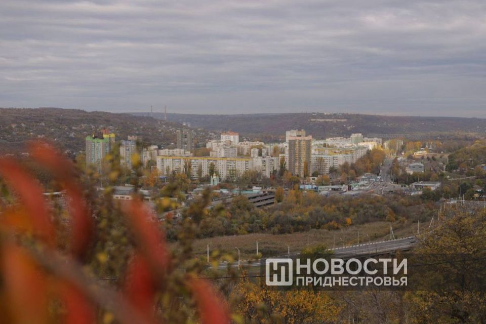 Рыбница на осеннем стиле. Северная столица приоделась по сезону