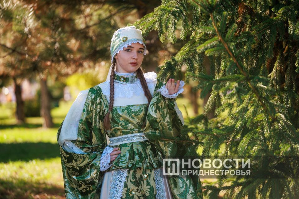 День города Бендеры и фестиваль вина и винограда в Александро-Невском парке как всегда собрали много приятных и интересных людей