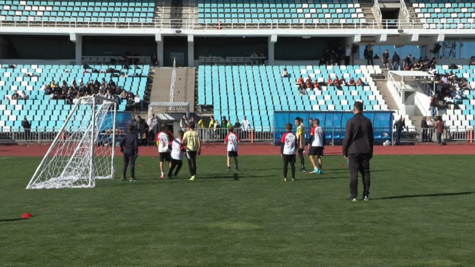 В Бендерах завершился муниципальный этап «Кожаного мяча» В Бендерах завершился муниципальный этап «Кожаного мяча»