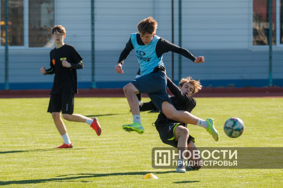 Финалы отборочного тура футбольного турнира школьников «Кожаный мяч» прошли в Тирасполе и Бендерах