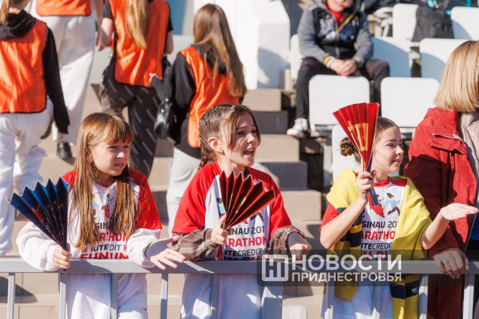 Финалы отборочного тура футбольного турнира школьников «Кожаный мяч» прошли в Тирасполе и Бендерах Финалы отборочного тура футбольного турнира школьников «Кожаный мяч» прошли в Тирасполе и Бендерах