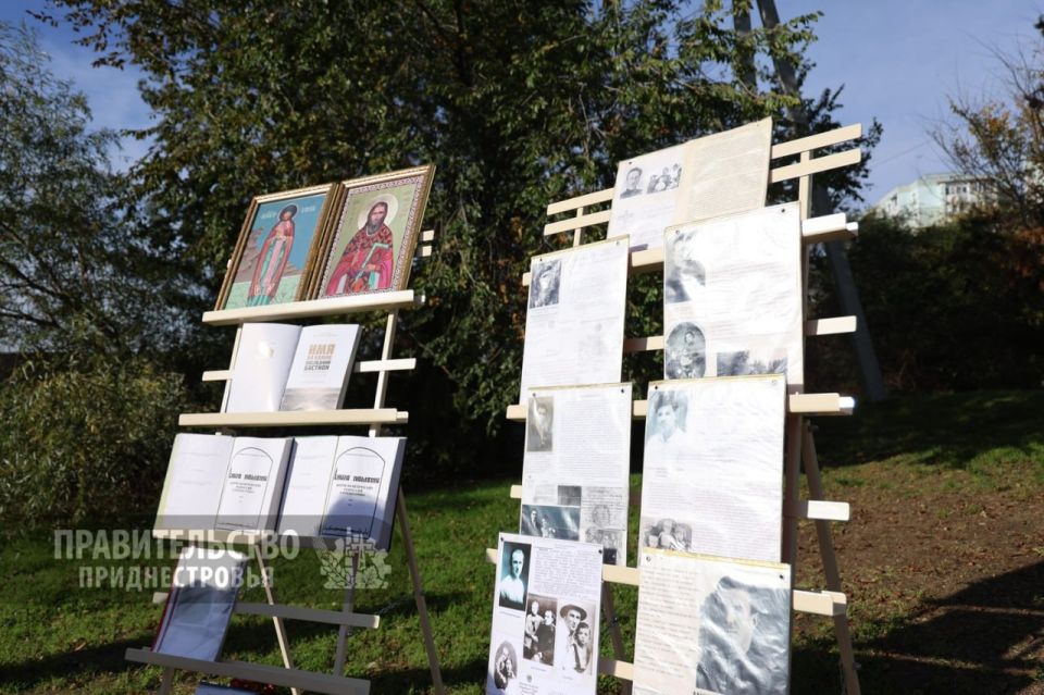 Утром 30 октября состоялся митинг-реквием, посвящённый Дню памяти жертв политических репрессий Утром 30 октября состоялся митинг-реквием, посвящённый Дню памяти жертв политических репрессий