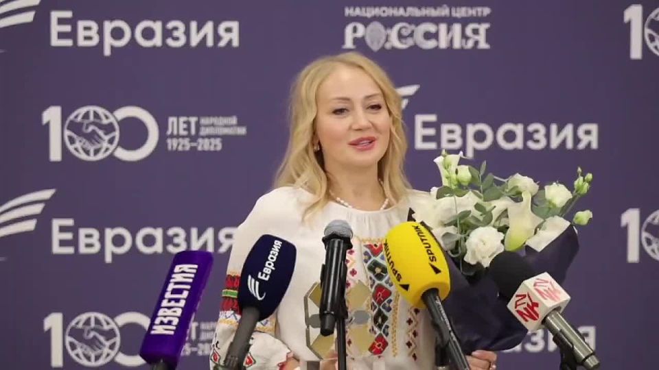 Врач-онколог Алина Андреева и режиссер Наталья Голубь заняли третье место международной премии "Евразия" в номинациях "Дело сердца: лечить" и "Общественное признание"