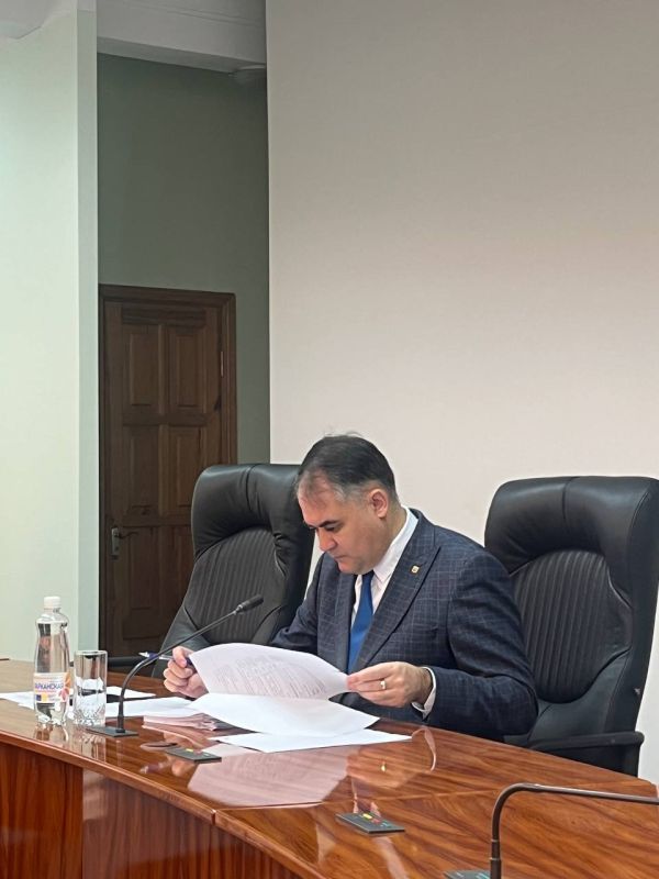 Сегодня состоялось 2-е пленарное заседание 21-й сессии 26 созыва Тираспольского городского Совета народных депутатов Сегодня состоялось 2-е пленарное заседание 21-й сессии 26 созыва Тираспольского городского Совета народных депутатов