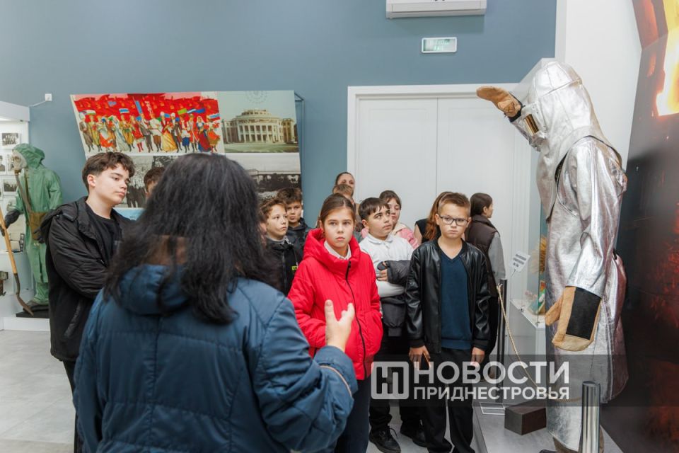 Экскурсии для школьников продолжаются в Приднестровском историко-краеведческом музее Экскурсии для школьников продолжаются в Приднестровском историко-краеведческом музее