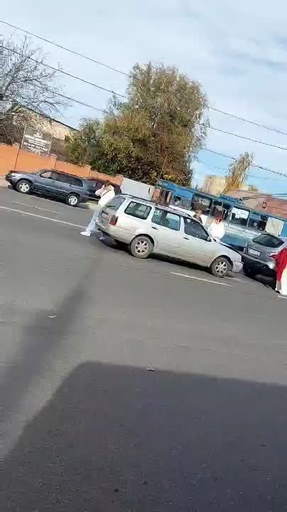 Тройничок на Совхозе. Последнему досталось больше всех