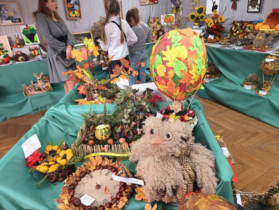 Для первых посетителей выставки — экскурсия Для первых посетителей выставки — экскурсия