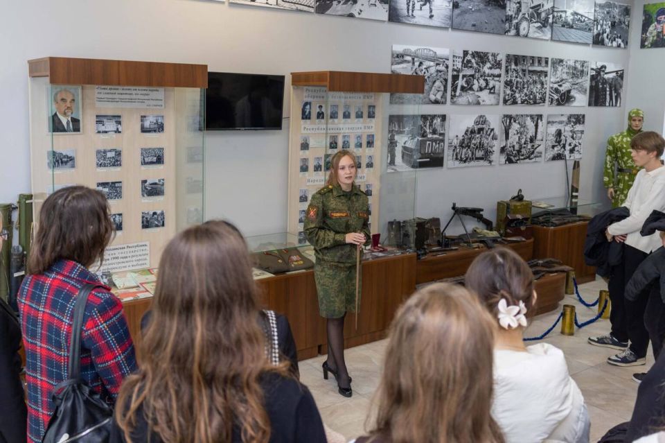 С ЭКСКУРСИЕЙ – В ВОЕННО-ИСТОРИЧЕСКИЙ МУЗЕЙ ВООРУЖЕННЫХ СИЛ