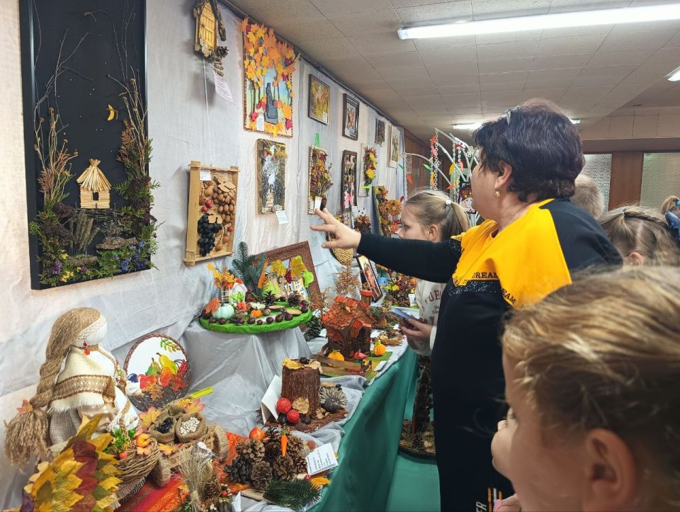 Для первых посетителей выставки — экскурсия Для первых посетителей выставки — экскурсия