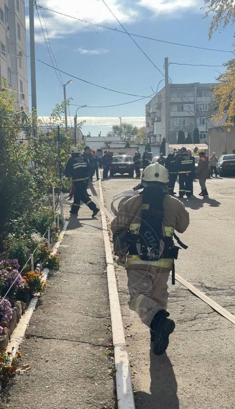 ПОЖАР НА ДЕВЯТОМ ЭТАЖЕ ПОТУШЕН ПОЖАР НА ДЕВЯТОМ ЭТАЖЕ ПОТУШЕН