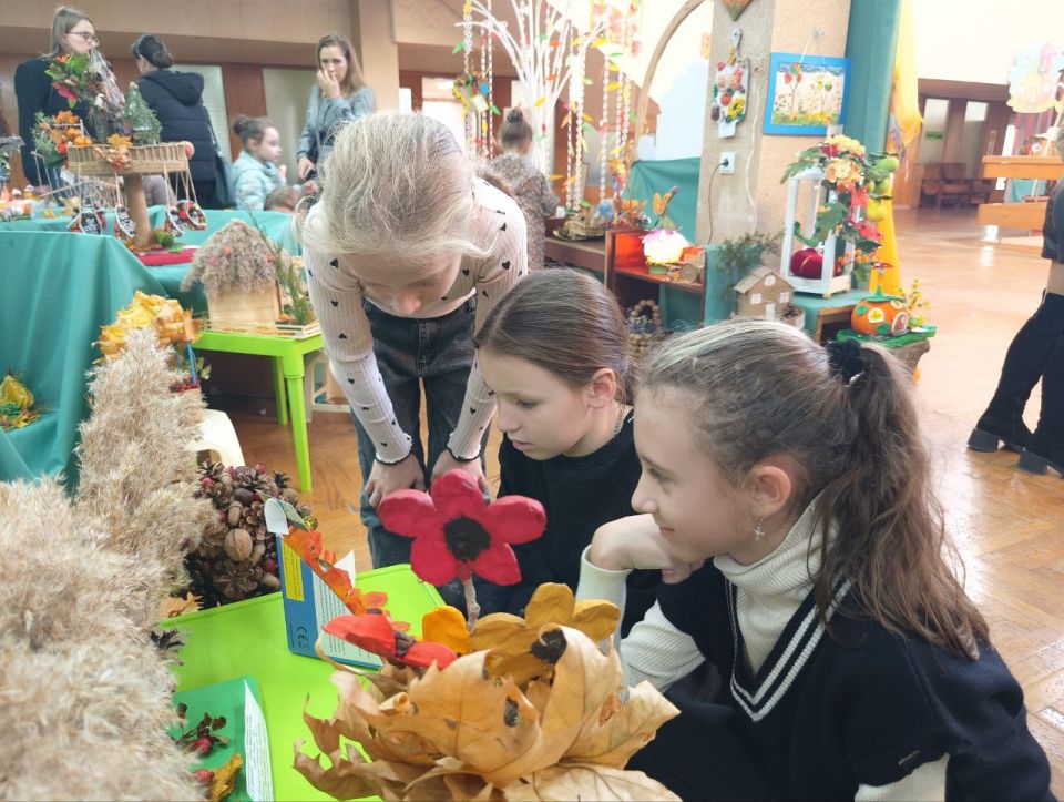 Для первых посетителей выставки — экскурсия Для первых посетителей выставки — экскурсия