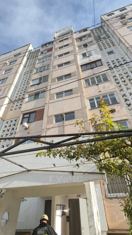 ПОЖАР НА ДЕВЯТОМ ЭТАЖЕ ПОТУШЕН ПОЖАР НА ДЕВЯТОМ ЭТАЖЕ ПОТУШЕН