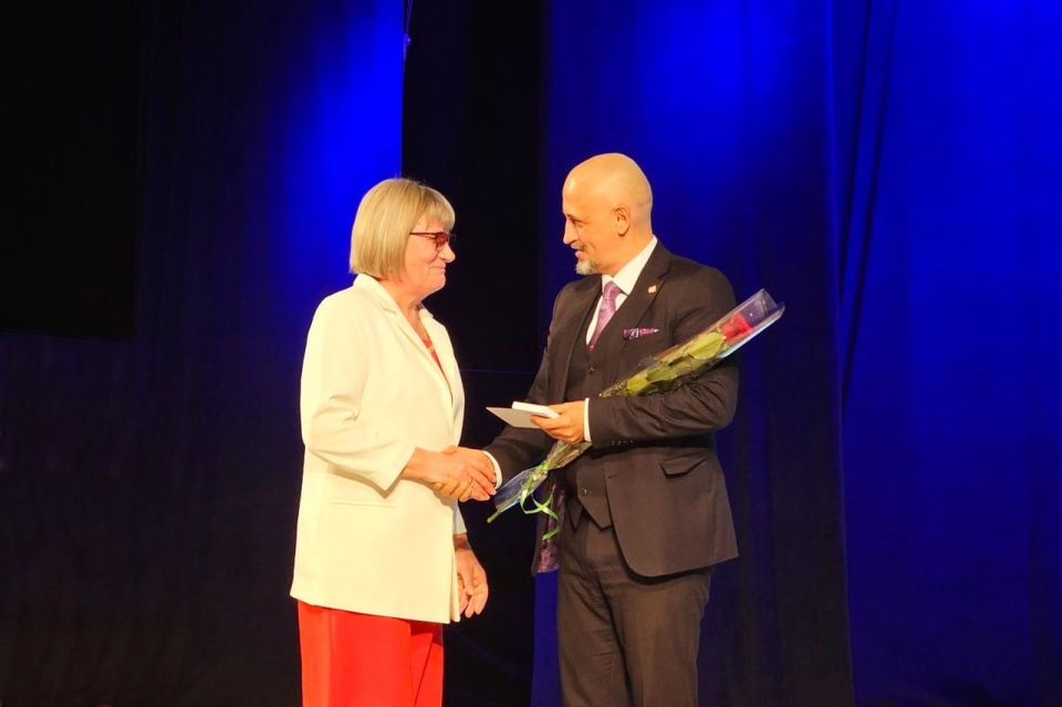 Сергей Оболоник вручил государственные награды сотрудникам Республиканского центра гигиены и эпидемиологии Сергей Оболоник вручил государственные награды сотрудникам Республиканского центра гигиены и эпидемиологии