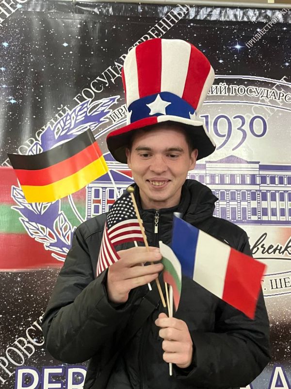 В Культурно-просветительном центре прошла ярмарка студенческих клубов ПГУ В Культурно-просветительном центре прошла ярмарка студенческих клубов ПГУ