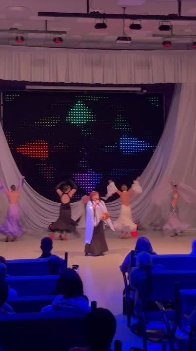 В МУ «КДЦ «Мир» звучит музыка, согревающая сердце