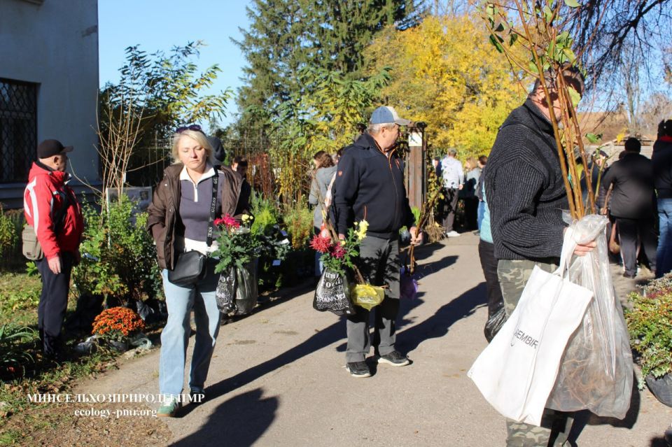 В Тирасполе проходит выставка-продажа растений В Тирасполе проходит выставка-продажа растений