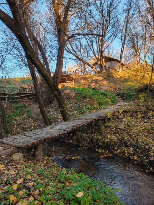 Фазенда «Садки», гостевые дома Валя-Адынки и другие туристические зоны отдыха Каменского района в объективе Виталия Калерина Фазенда «Садки», гостевые дома Валя-Адынки и другие туристические зоны отдыха Каменского района в объективе Виталия Калерина