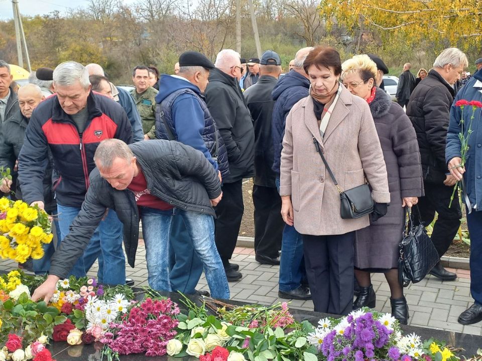 Дубоссарцы сегодня вспоминают земляков, погибших 2 ноября 1990 года Дубоссарцы сегодня вспоминают земляков, погибших 2 ноября 1990 года