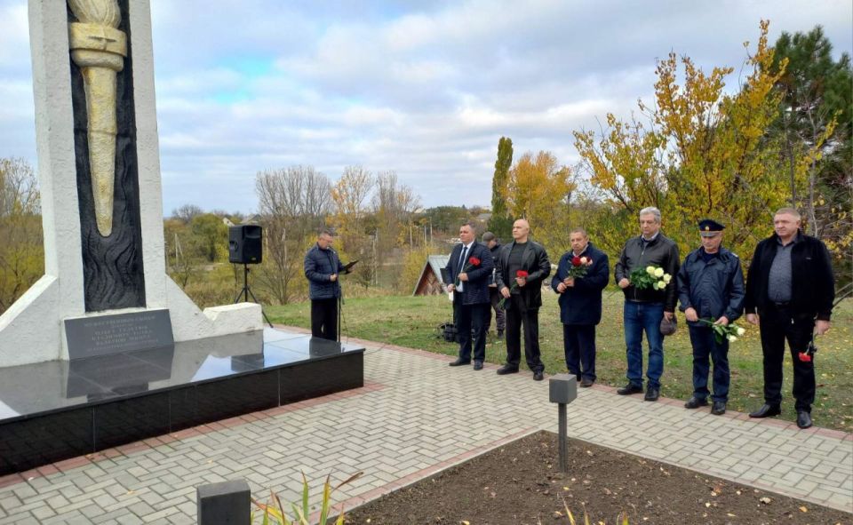 В Дубоссарах прошли траурные мероприятия в память о первых жертвах вооружённой агрессии Молдовы против Приднестровья В Дубоссарах прошли траурные мероприятия в память о первых жертвах вооружённой агрессии Молдовы против Приднестровья