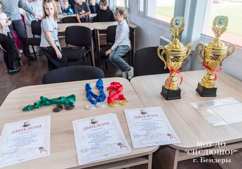 Мемориальный турнир по шашкам памяти Николая Грингруза Мемориальный турнир по шашкам памяти Николая Грингруза