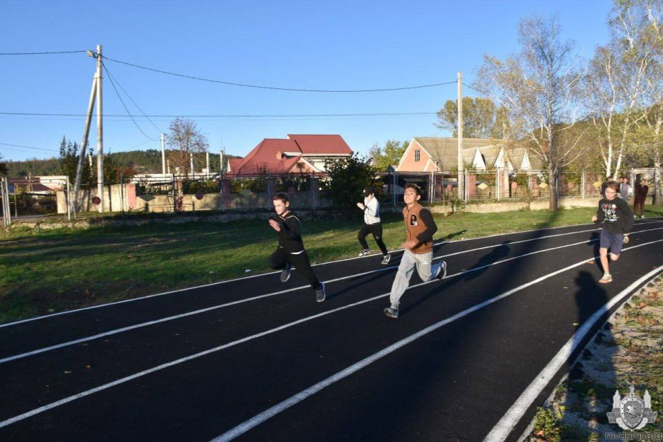 Состязания юных легкоатлетов в Каменке Состязания юных легкоатлетов в Каменке