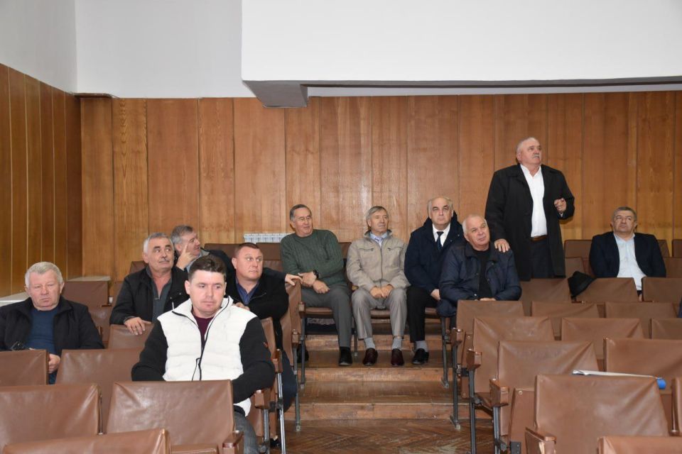 31 октября состоялась 64 сессия 26 созыва Совета народных депутатов района и города 31 октября состоялась 64 сессия 26 созыва Совета народных депутатов района и города