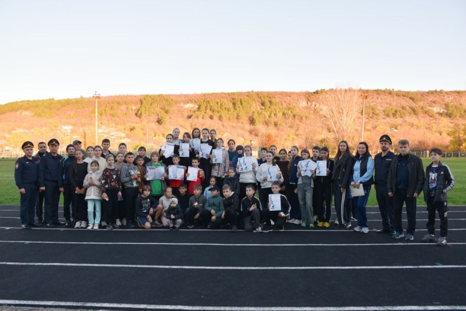 Фестиваль детского спорта. В конце минувшей недели на стадионе «Октомбрие» состоялся фестиваль детского спорта, посвящённый памяти сотрудников милиции, погибших при исполнении служебного долга, а также 34-й годовщине... Фестиваль детского спорта. В конце минувшей недели на стадионе «Октомбрие» состоялся фестиваль детского спорта, посвящённый памяти сотрудников милиции, погибших при исполнении служебного долга, а также 34-й годовщине...
