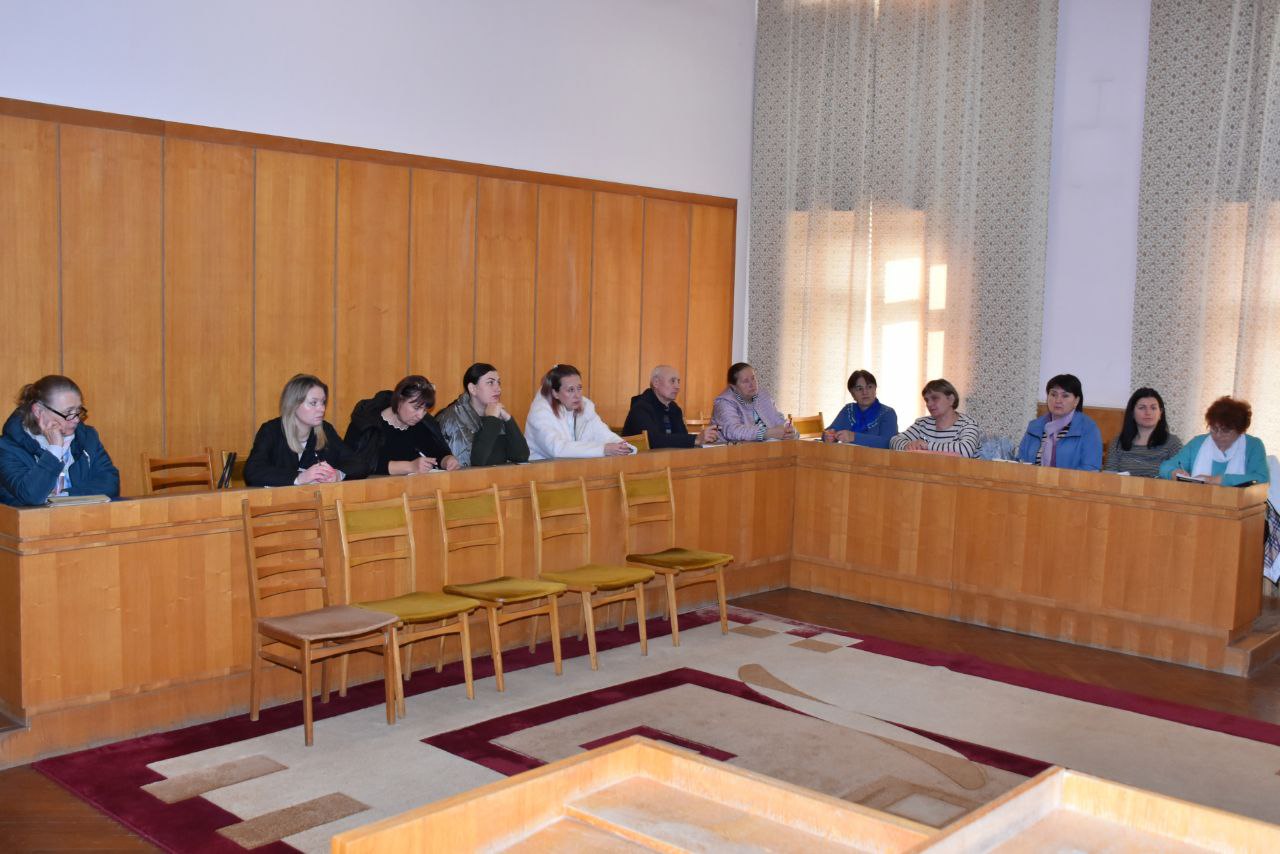 30 октября в госадминистрации состоялось заседание районного межведомственного совета по профилактике безнадзорности и правонарушений среди несовершеннолетних 30 октября в госадминистрации состоялось заседание районного межведомственного совета по профилактике безнадзорности и правонарушений среди несовершеннолетних