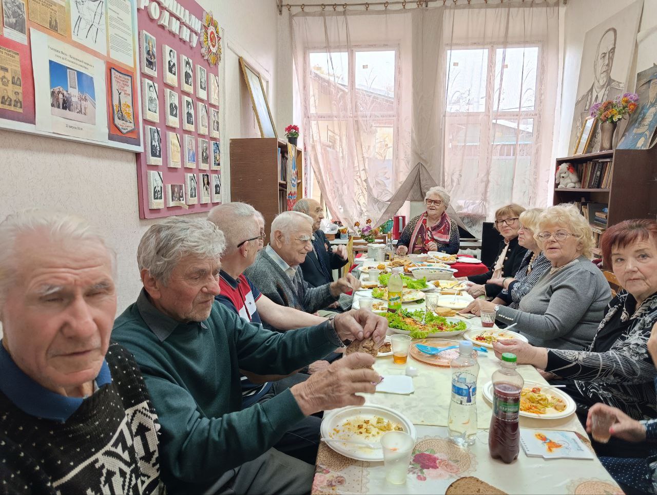 Самый вкусный круглый стол Самый вкусный круглый стол