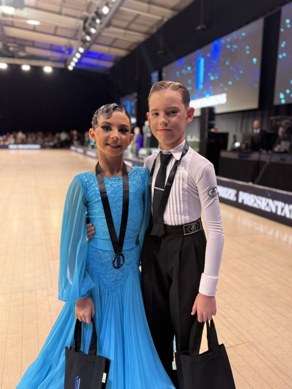 Танцевальная сборная Приднестровья по спортивным бальным танцам выиграла 12 медалей на «International Dance Festival»: 6 золотых, 3 серебряных и 3 бронзовых Танцевальная сборная Приднестровья по спортивным бальным танцам выиграла 12 медалей на «International Dance Festival»: 6 золотых, 3 серебряных и 3 бронзовых