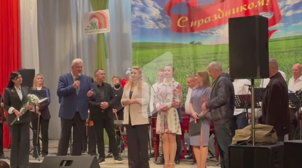 Главный дирижёр Военного оркестра Виталий Войнов 73-й день рождения отмечает на работе