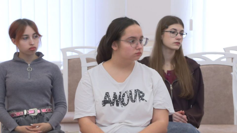 Экскурсия в ЗАГС для юных журналистов Экскурсия в ЗАГС для юных журналистов