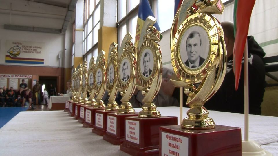 В память о выдающемся тренере