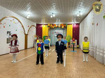    .      4             !