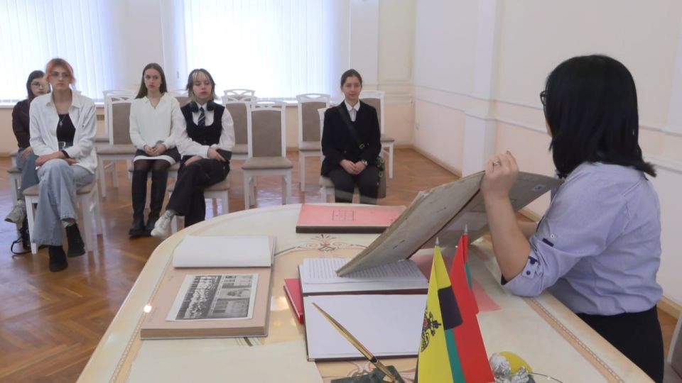 Экскурсия в ЗАГС для юных журналистов Экскурсия в ЗАГС для юных журналистов
