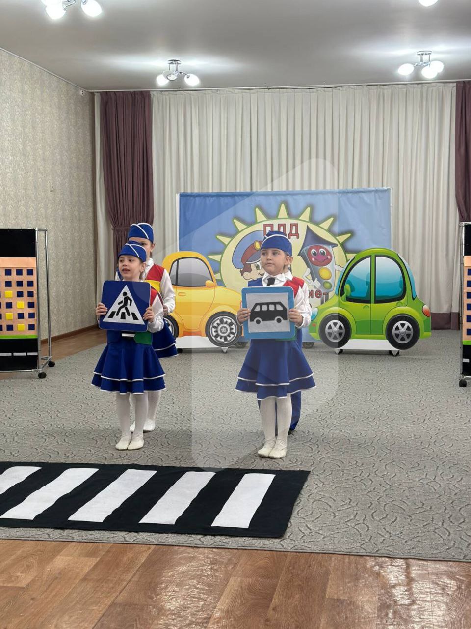 О правилах дорожного движения – в стишках, речёвках и песнях О правилах дорожного движения – в стишках, речёвках и песнях