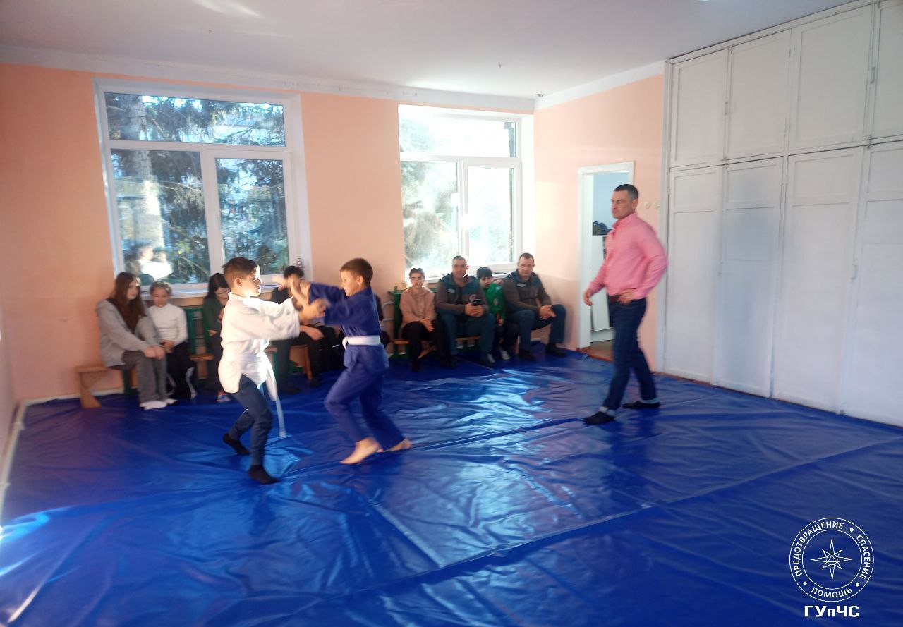 Награды школьникам. В Бендерах и Каменке прошли турниры по греко-римской борьбе и дзюдо в рамках детского фестиваля спорта Награды школьникам. В Бендерах и Каменке прошли турниры по греко-римской борьбе и дзюдо в рамках детского фестиваля спорта