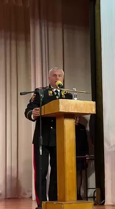 Честь и признание: ветеранов МВД