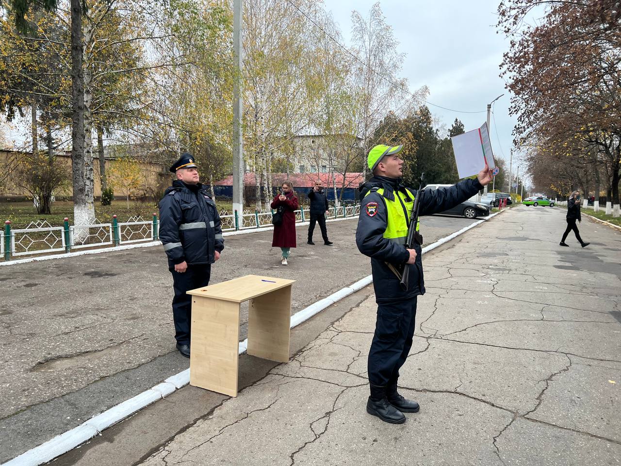 В канун Дня милиции сотрудники Рыбницкого отдела внутренних дел приняли поздравления с профессиональным праздником В канун Дня милиции сотрудники Рыбницкого отдела внутренних дел приняли поздравления с профессиональным праздником