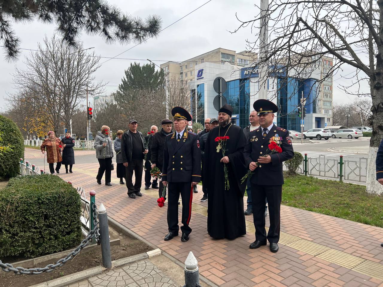 В канун Дня милиции сотрудники Рыбницкого отдела внутренних дел приняли поздравления с профессиональным праздником В канун Дня милиции сотрудники Рыбницкого отдела внутренних дел приняли поздравления с профессиональным праздником