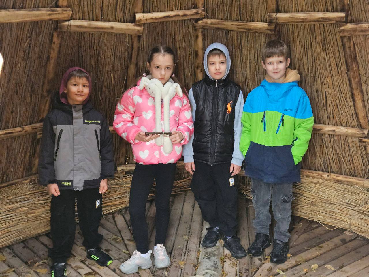 Накануне ребята посетили Приднестровский государственный историко- краеведческий музей Накануне ребята посетили Приднестровский государственный историко- краеведческий музей