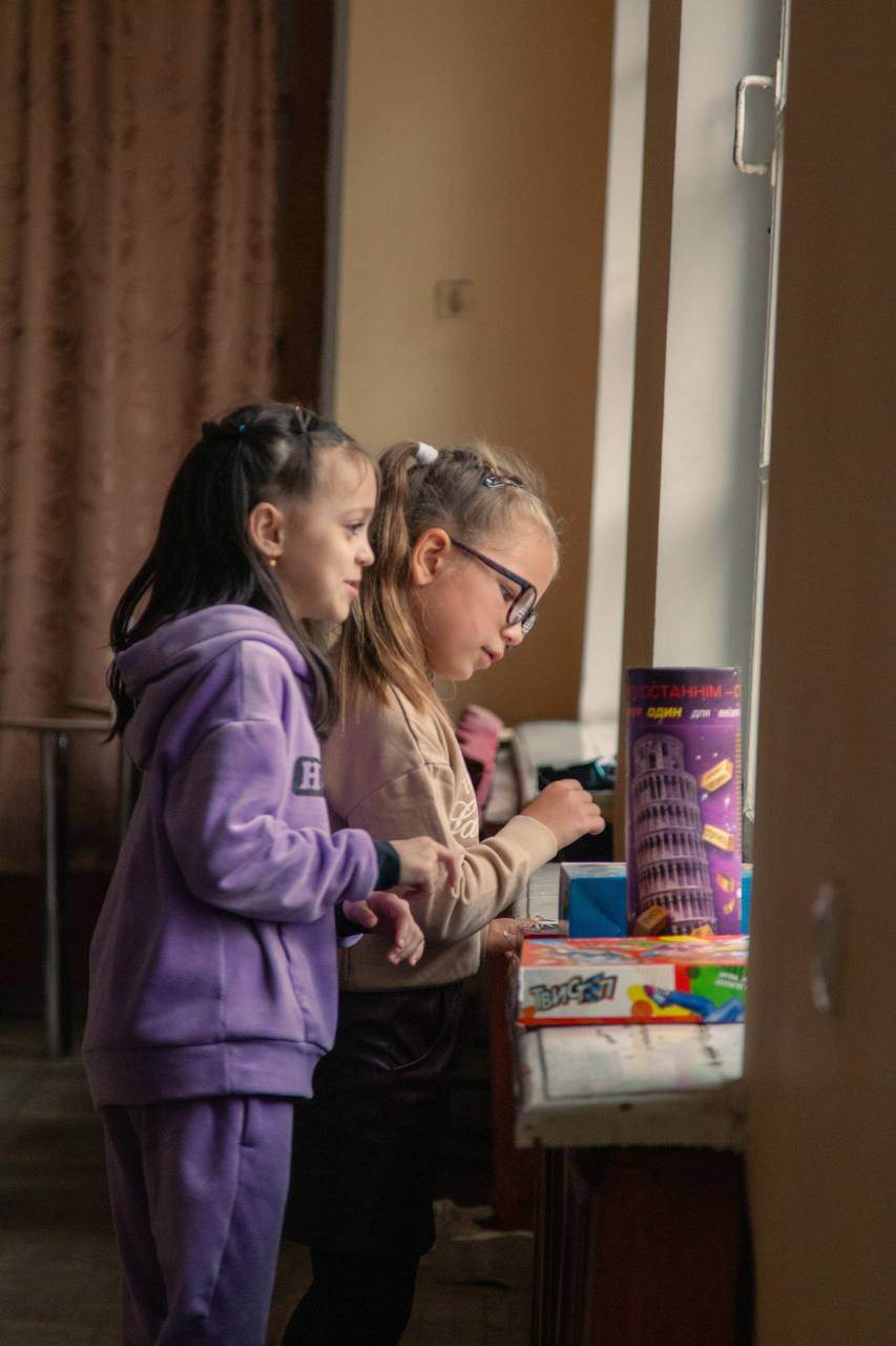 Во Дворце культуры им. П. Ткаченко продолжается осенний лагерь для детей Во Дворце культуры им. П. Ткаченко продолжается осенний лагерь для детей