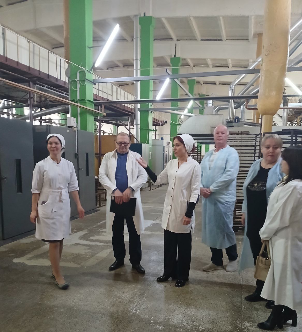 Слойку «Юбилейная», сахарное печенье «Лакомка» с маком и «Энергия 220 В» представил на конкурс «Приднестровское качество» Бендерский хлебокомбинат Слойку «Юбилейная», сахарное печенье «Лакомка» с маком и «Энергия 220 В» представил на конкурс «Приднестровское качество» Бендерский хлебокомбинат