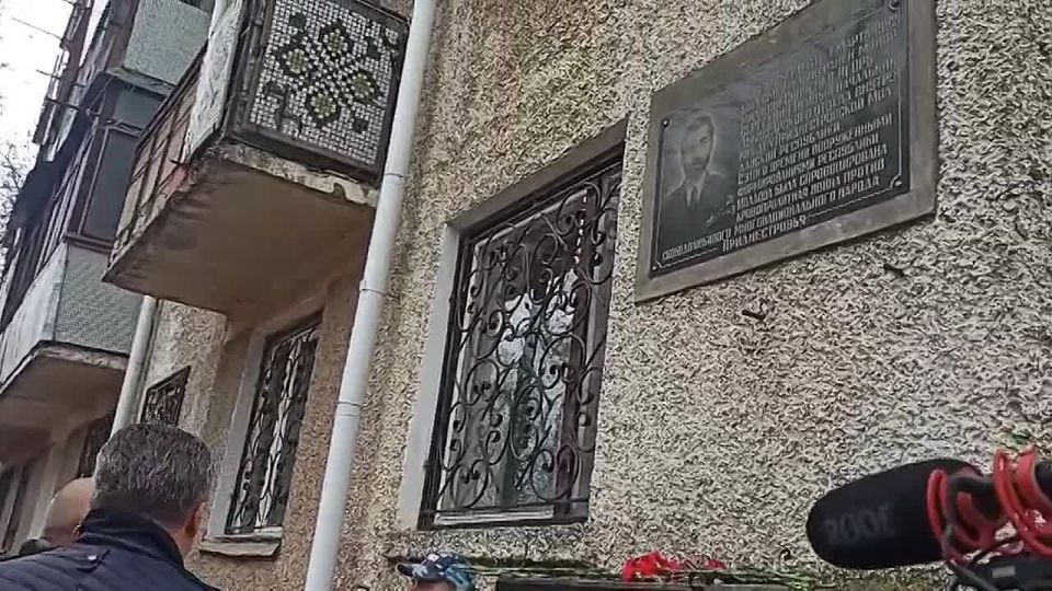 В Дубоссарах почтили память первого начальника городской милиции Игоря Сипченко