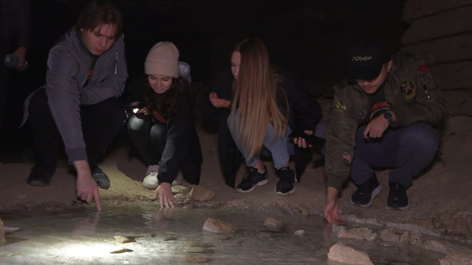 В селе Бычок (Григориопольский район) в шахты, где раньше добывали котелец, теперь организуют экскурсии В селе Бычок (Григориопольский район) в шахты, где раньше добывали котелец, теперь организуют экскурсии