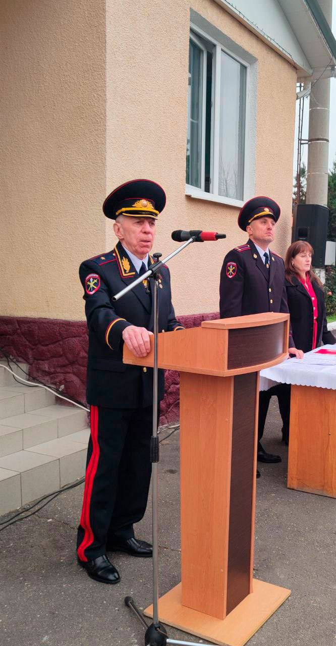 Для них честь и долг превыше всего Для них честь и долг превыше всего