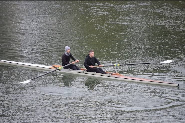 Спортивный заплыв памяти и мужества