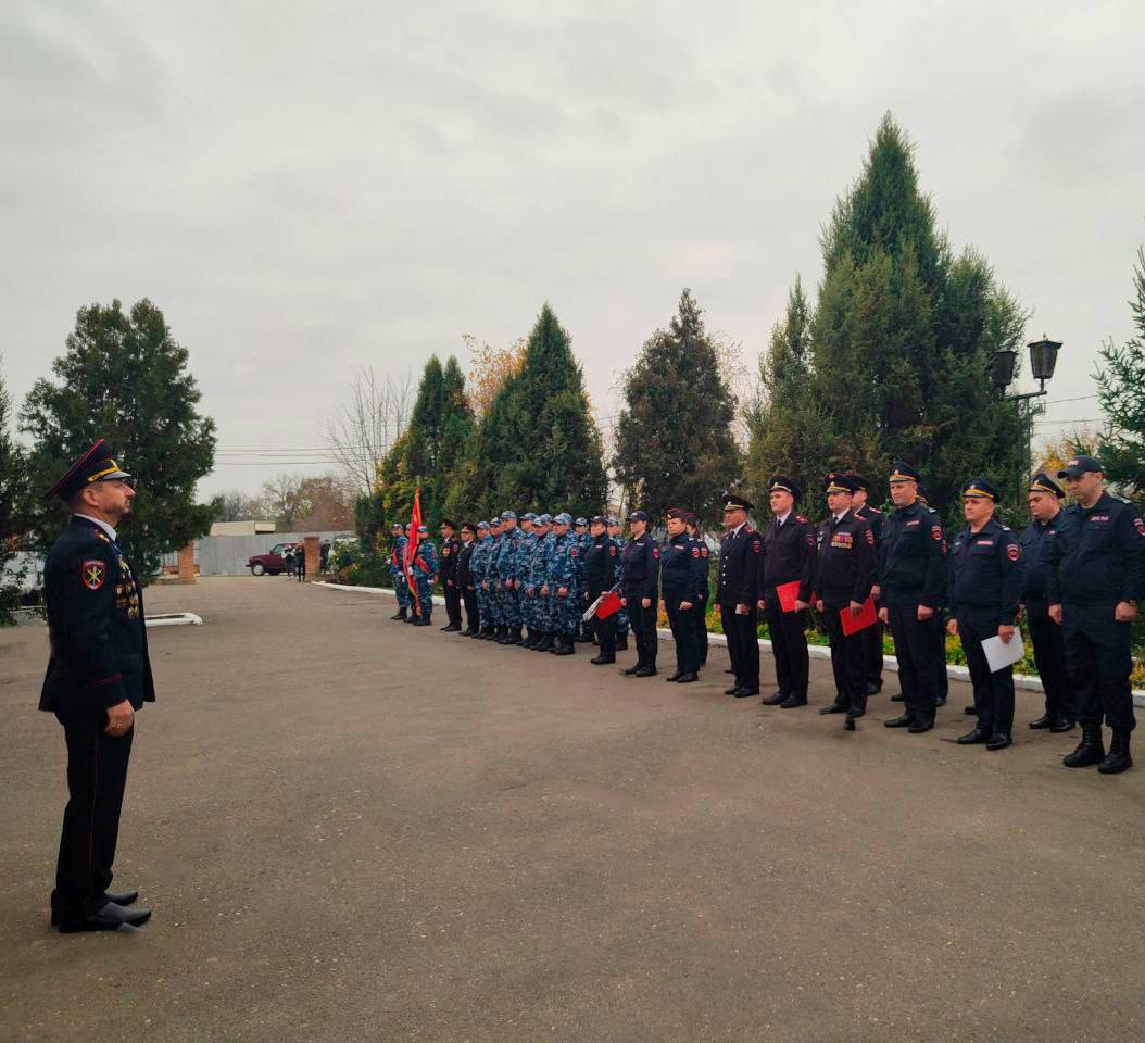 Для них честь и долг превыше всего Для них честь и долг превыше всего