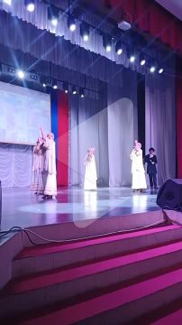 В бендерском ДК Ткаченко – концерт в честь 25-летия русской общины «Добрыня»