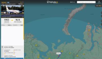 Спец.борт ВПУ из СЛО Россия выполняет манёвры в районе Новой Земли